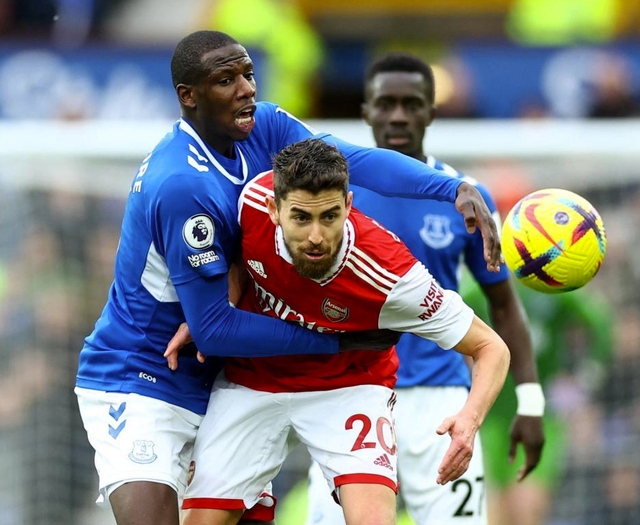 法国杯赛前走向成谜,西汉姆手感冰凉,底气十足,轮换策略成焦点  法国杯赛前走向成谜,西汉姆手感冰凉,底气十足,轮换策略成焦点