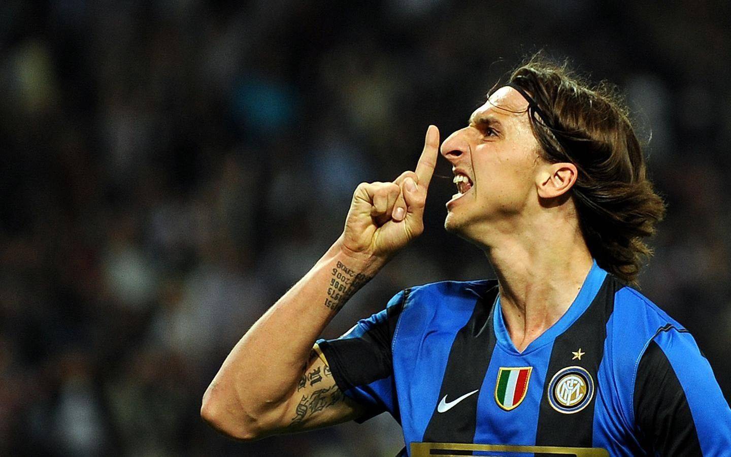 关于荷甲赛程吃紧;马赛关键时刻豪取连胜;悬念犹存;训练强度明显提升的信息 关于荷甲赛程吃紧;马赛关键时刻豪取连胜;悬念犹存;训练强度明显提升的信息