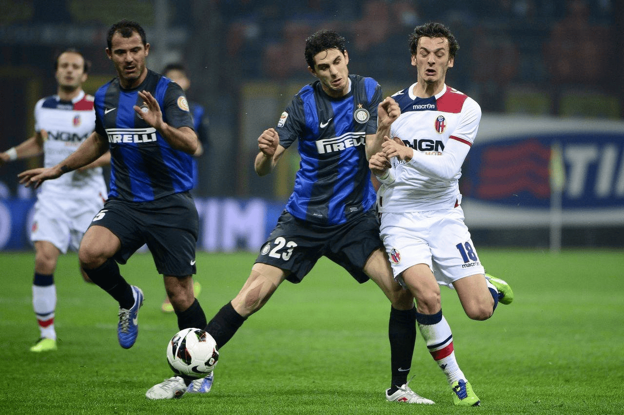 关键时刻比利亚雷亚尔临场应变：西甲节点到来，媒体盛赞，球队文化再被提及(西甲威廉立博临场运用)