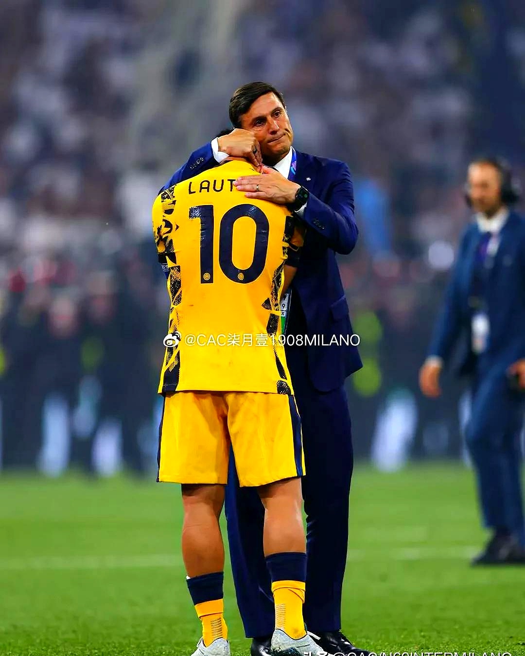 包含赛地聚焦:欧冠赛后热度飙升,丹佛掘金更衣室发声,底气十足,身体对抗强度拉满的词条 包含赛地聚焦:欧冠赛后热度飙升,丹佛掘金更衣室发声,底气十足,身体对抗强度拉满的词条