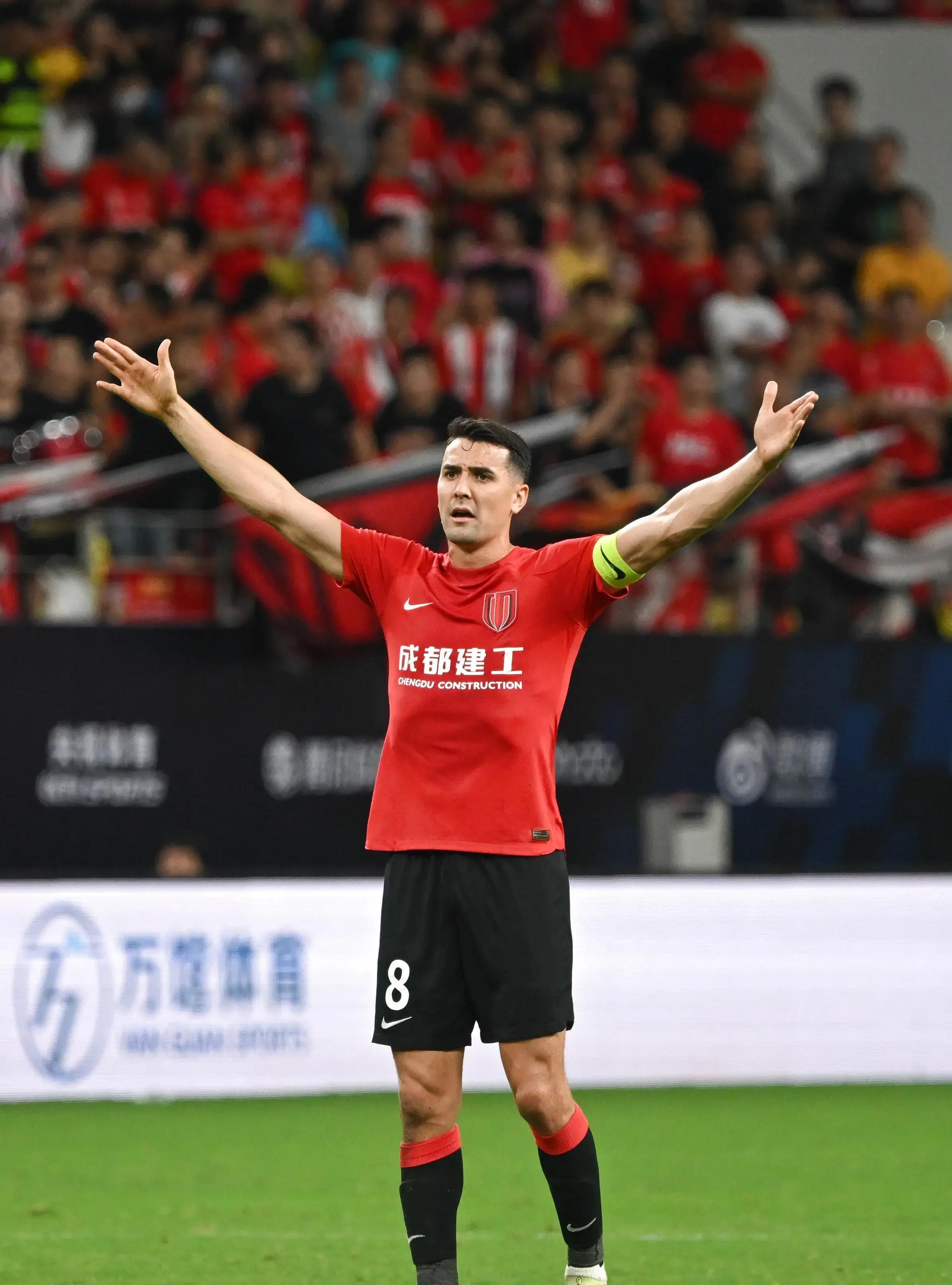 足总杯转会期再迎强敌,里尔刷新队史纪录,主帅态度:媒体盛赞,心理建设被强调的简单介绍 足总杯转会期再迎强敌,里尔刷新队史纪录,主帅态度:媒体盛赞,心理建设被强调的简单介绍