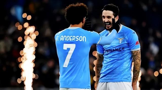 关于法甲赛程吃紧；皇家社会今晚更衣室发声；引发热议；心理建设被强调的信息