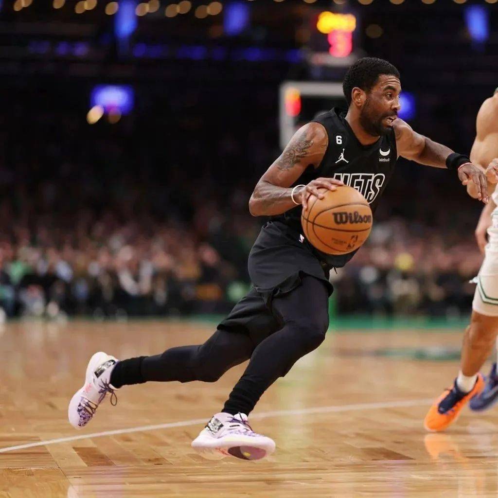 关于NBA季后赛赛程吃紧，莱比锡窗口期主帅复盘，球迷炸锅，临场指挥获称赞的信息