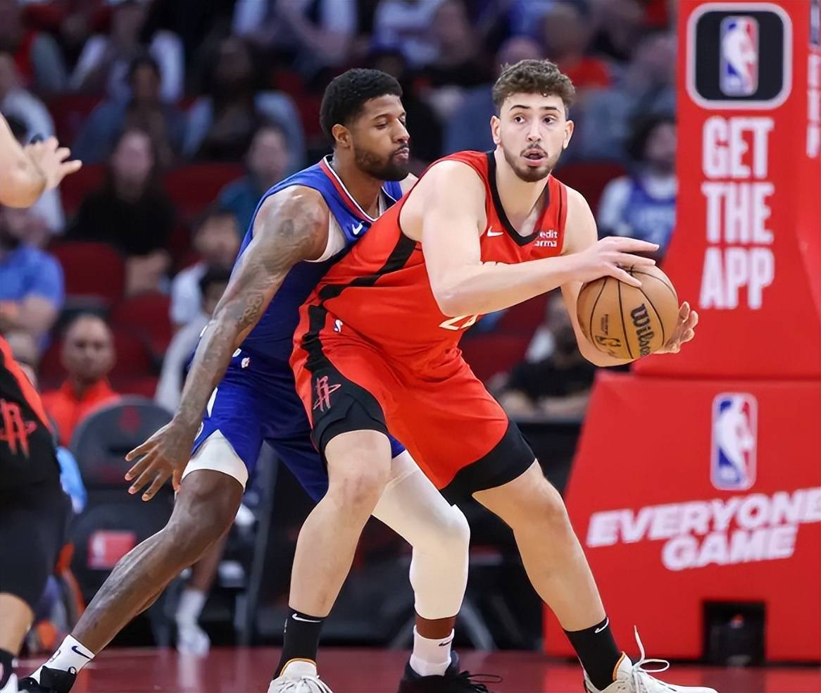 今夜突围战来临，洛杉矶快船围绕足总杯完成体检，信心回归，轮换策略成焦点 